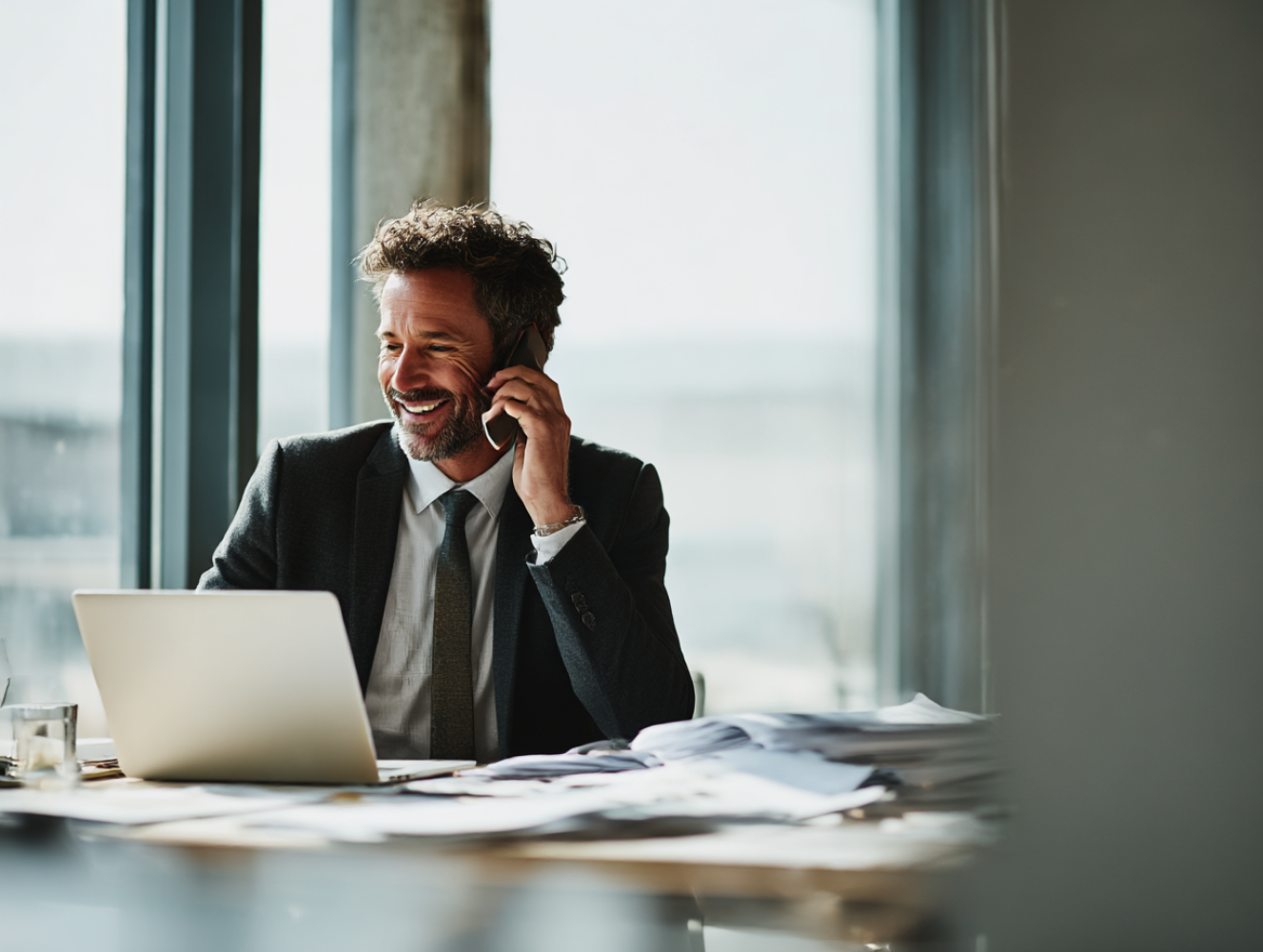 icabodevilla_friendly_Spanish_insurance_advisor_in_his_late_3_19b95818-1b50-47f2-94a6-4a60b5b438be_1